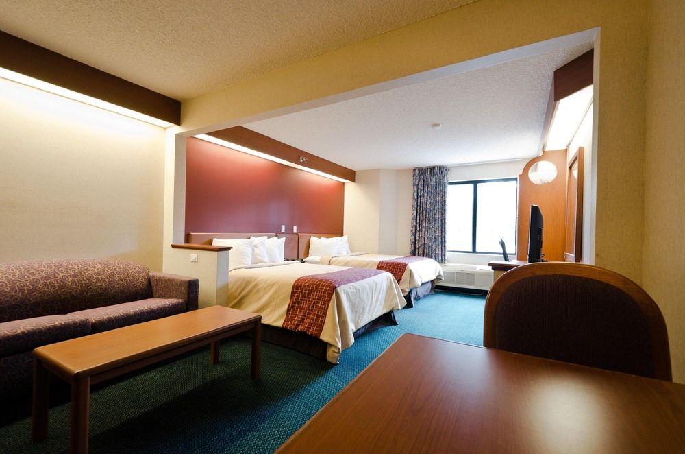Chesapeake Inn And Suites Lexington Park Patuxent River Naval Air Station カリフォルニア エクステリア 写真