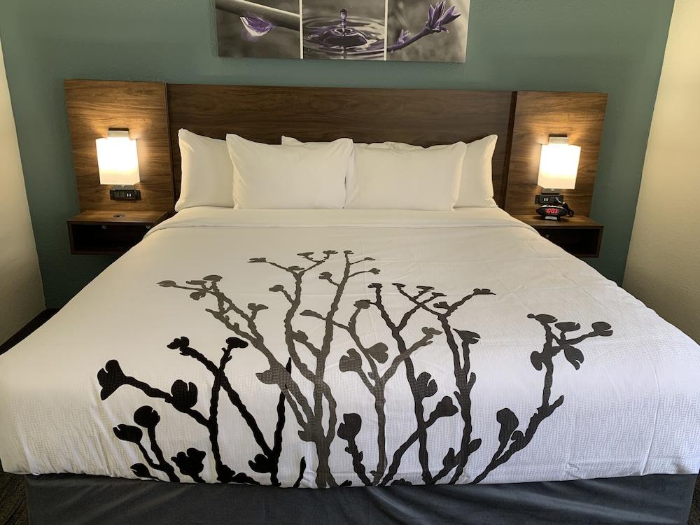 Chesapeake Inn And Suites Lexington Park Patuxent River Naval Air Station カリフォルニア エクステリア 写真