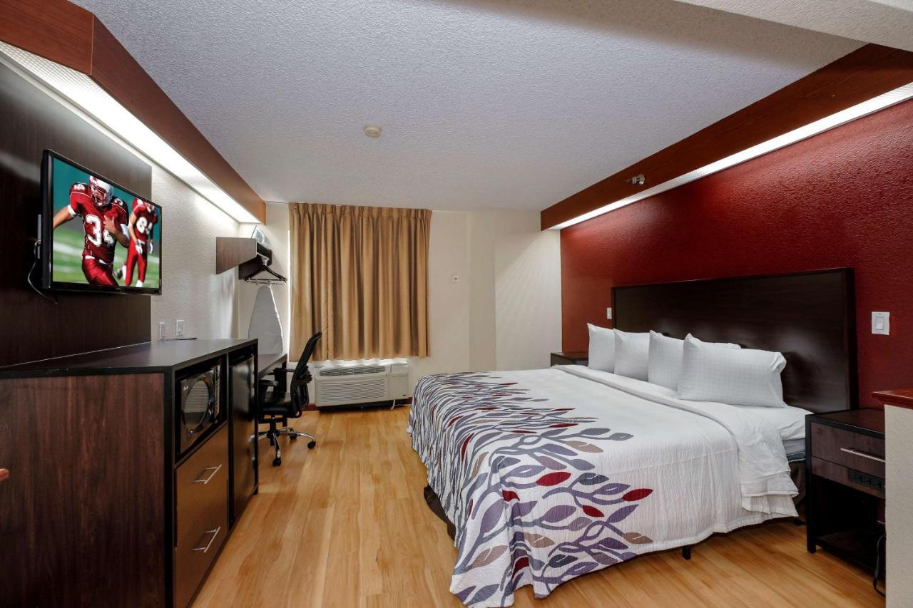 Chesapeake Inn And Suites Lexington Park Patuxent River Naval Air Station カリフォルニア エクステリア 写真
